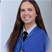 Profesora de inglés, matemáticas y biología imparte clases particulares para alumnos de primaria, ESO y bachillerato